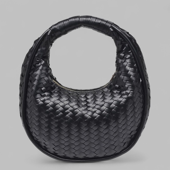 MODA LUXE-Woven Circle Shoulder bag-Black-NWT-Retail $100 - Picture 2 of 11